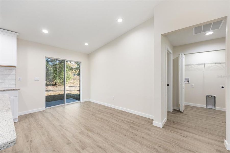 Spacious, unfurnished interior of a new home in , Dunnellon (Image 15).