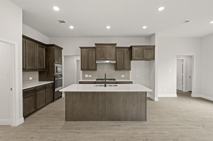 1076 Foxtail- Kitchen-2 1076 Foxtail- Kitchen-2