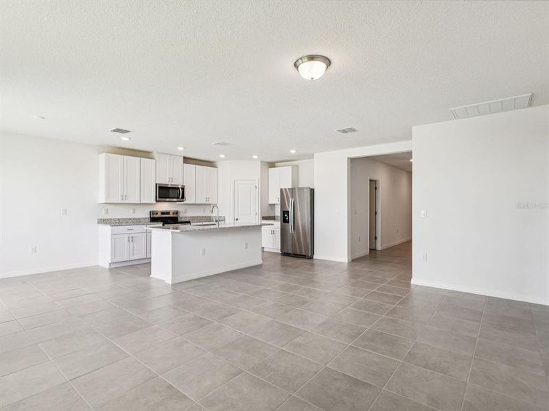 Spacious, unfurnished interior of a new home in The Reserve at Van Oaks, Auburndale (Image 29). Spacious, unfurnished interior of a new home in The Reserve at Van Oaks, Auburndale (Image 29).