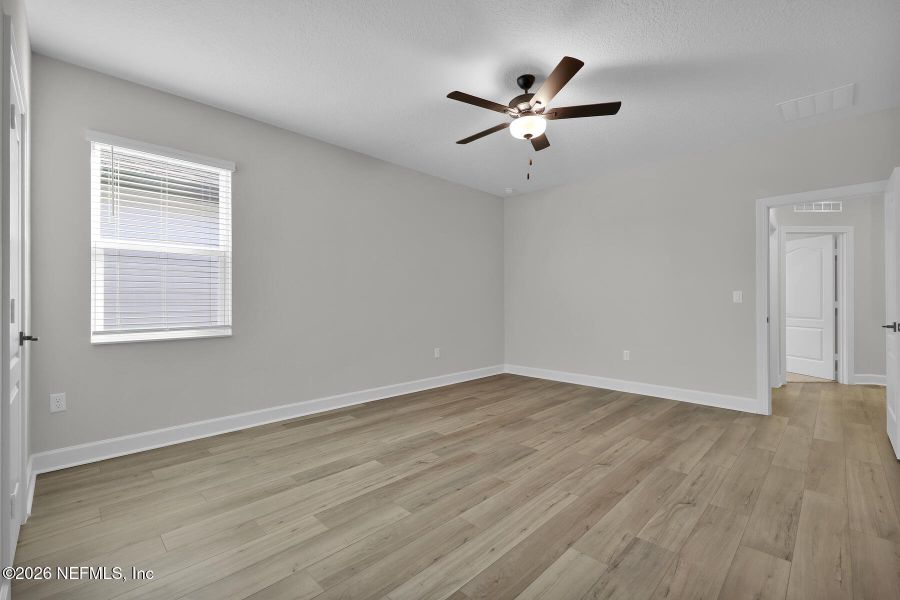 Spacious, unfurnished interior of a new home in Westport Landing, Jacksonville (Image 14).