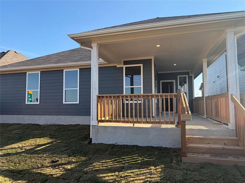 Exterior details and patio area of a home in Willow Springs, Buda (Image 8).