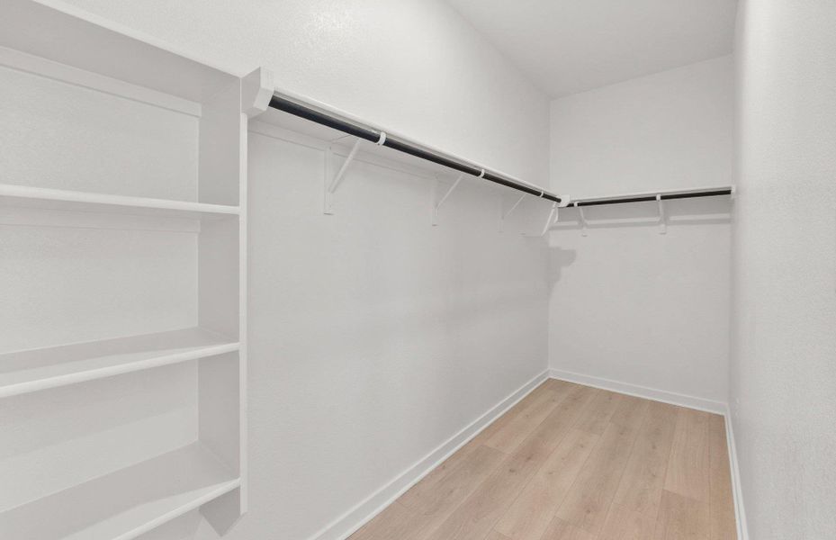Spacious, unfurnished interior of a new home in Sunfield, Buda (Image 14). Spacious, unfurnished interior of a new home in Sunfield, Buda (Image 14).