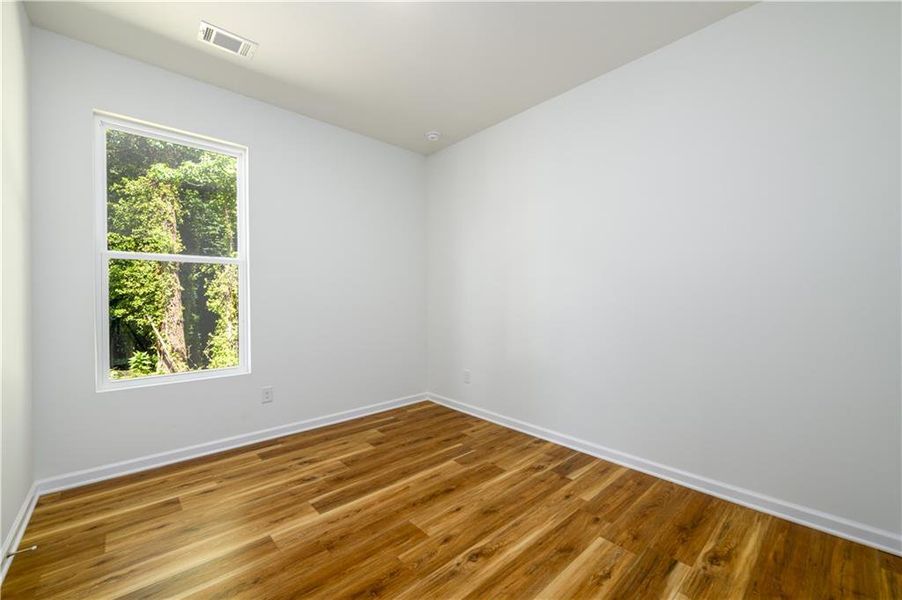 Spacious, unfurnished interior of a new home in , Atlanta (Image 27).