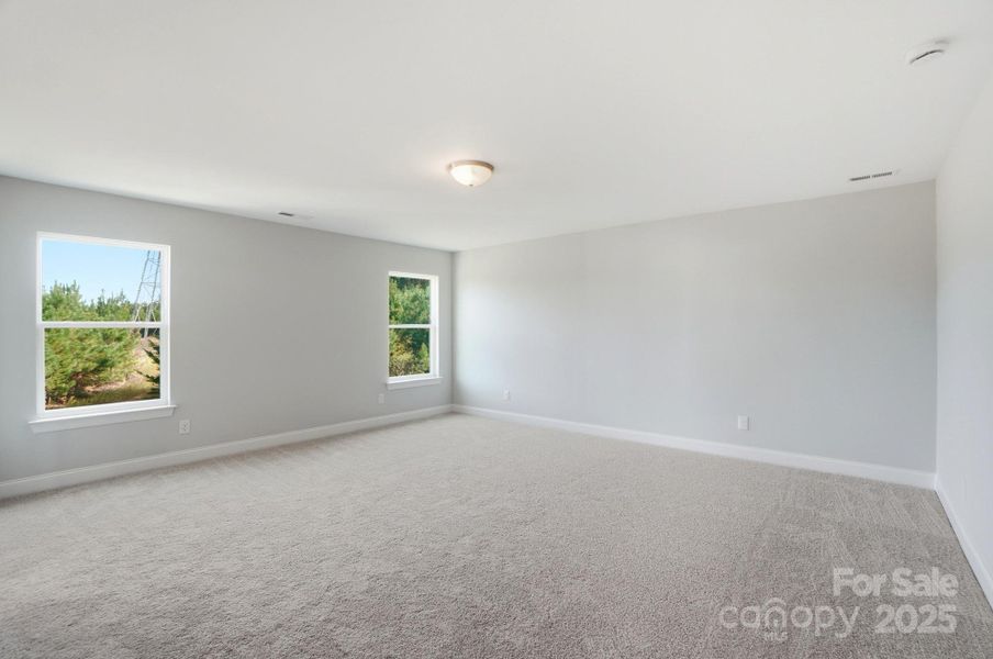 Spacious, unfurnished interior of a new home in The Enclave at Laurelbrook, Sherrills Ford (Image 28).