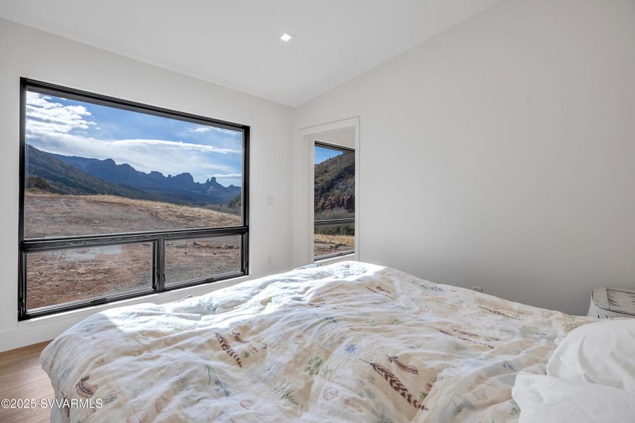 900UIG - 1876 900UIG - 1876