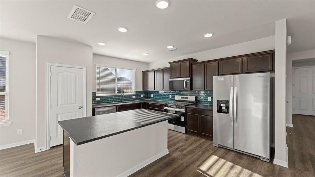 09. 3230 Summerland - Kitchen (2) 09. 3230 Summerland - Kitchen (2)