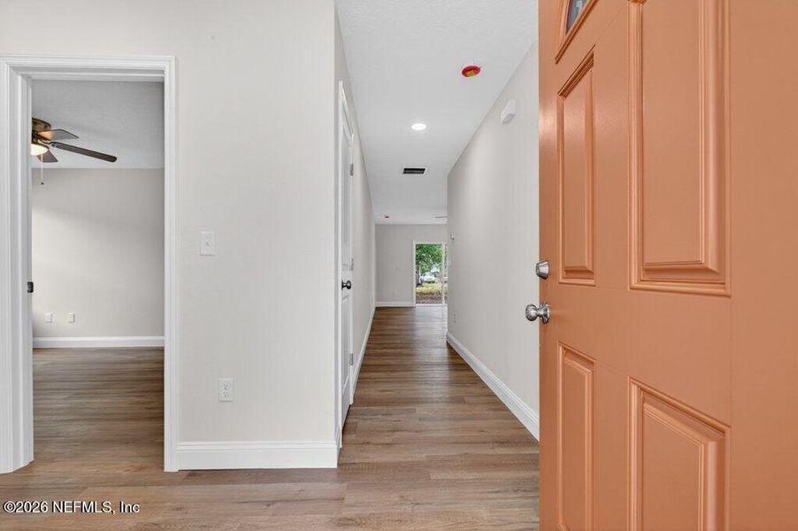 Spacious, unfurnished interior of a new home in , Jacksonville (Image 16).