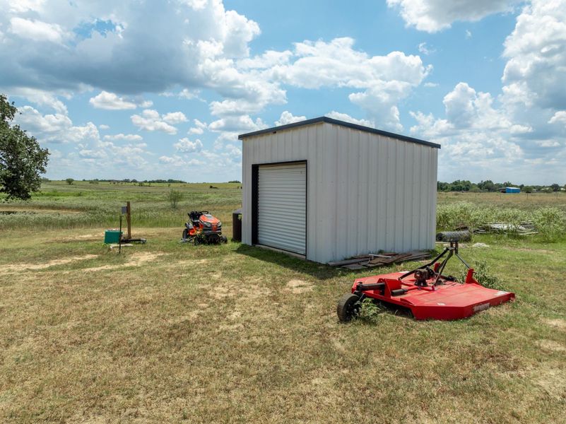 Front exterior of a new home in , Rockdale, TX, highlighting curb appeal (Image 19).