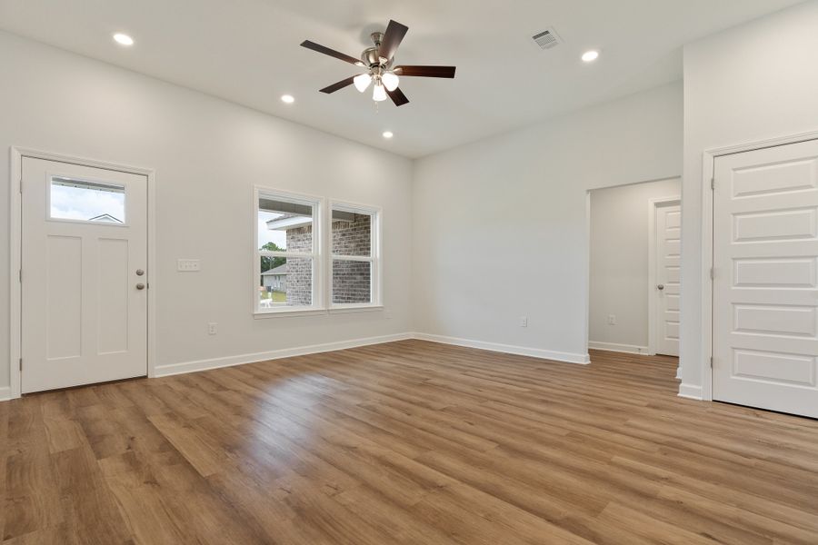 Spacious, unfurnished interior of a new home in Southern Charm, Crestview (Image 23). Spacious, unfurnished interior of a new home in Southern Charm, Crestview (Image 23).