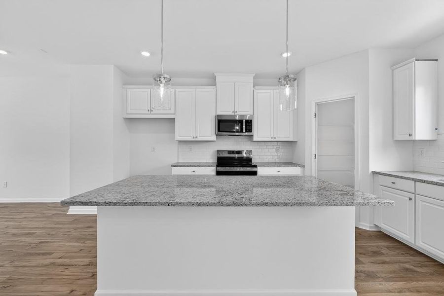 Furnished interior view inside a new home in Rosewood Farm, Lawrenceville (Image 14).