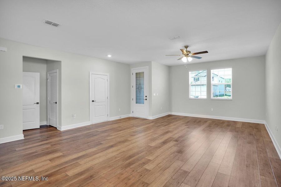 Spacious, unfurnished interior of a new home in Westport Landing, Jacksonville (Image 14).