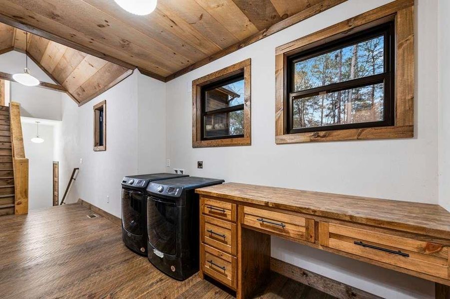 Furnished interior view inside a new home in , McCaysville (Image 33).