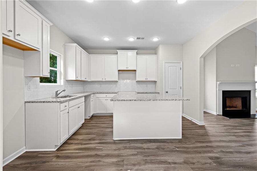 Furnished interior view inside a new home in , Villa Rica (Image 5).