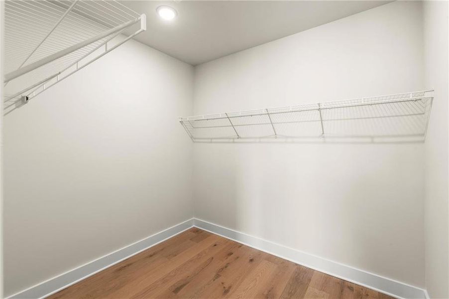 Spacious, unfurnished interior of a new home in , Alpharetta (Image 56).