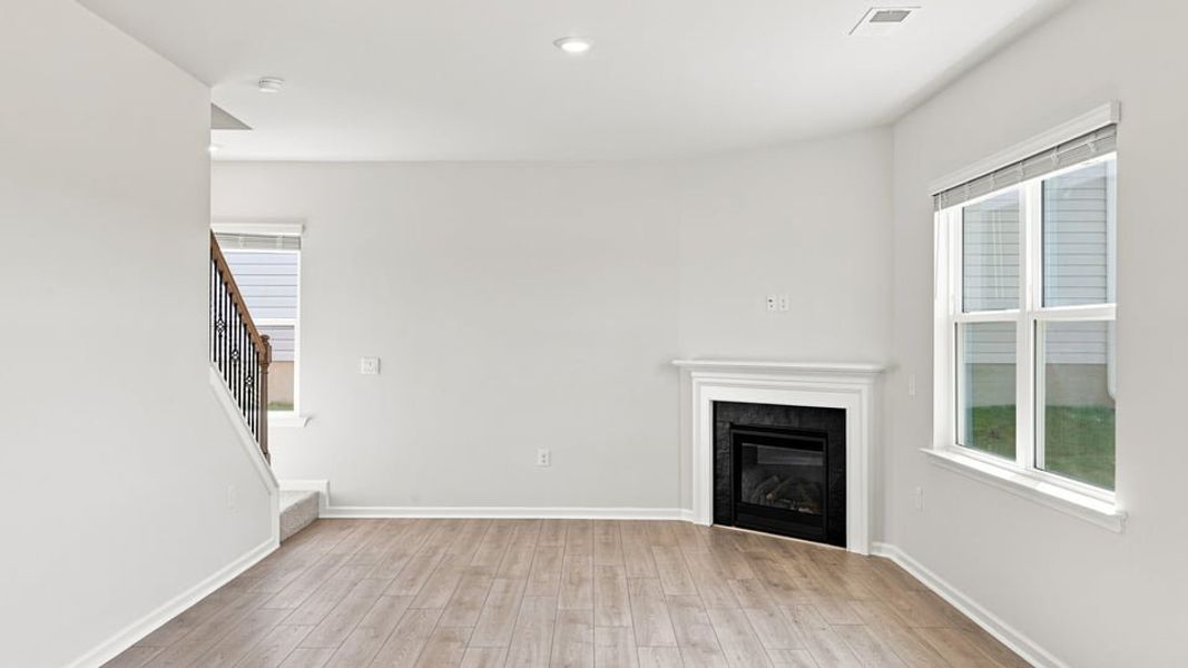 Spacious, unfurnished interior of a new home in Baxter Village, Boiling Springs (Image 22).
