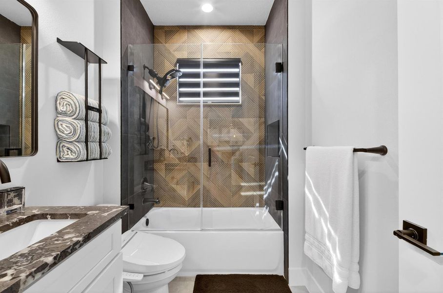 Guest Bathroom 2