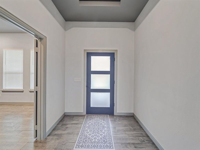 Spacious, unfurnished interior of a new home in , Celeste (Image 28).