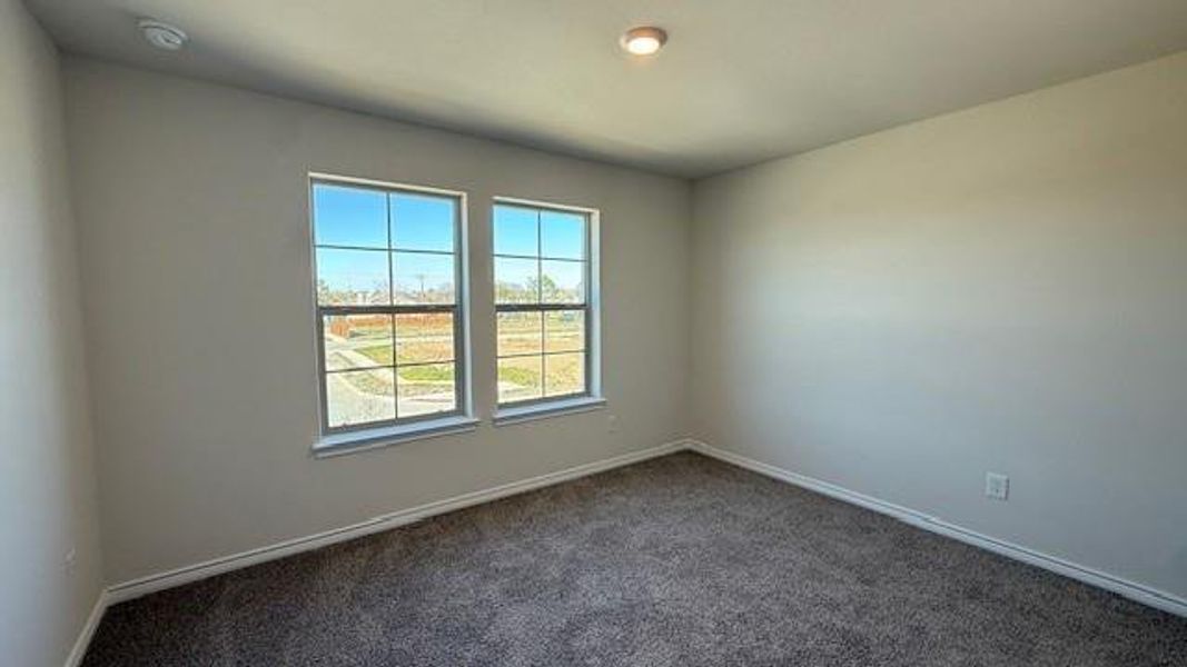 Spacious, unfurnished interior of a new home in California Meadows, Arlington (Image 12).