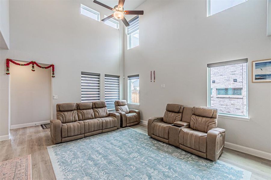 Furnished interior view inside a new home in Stoneridge, Melissa (Image 15).