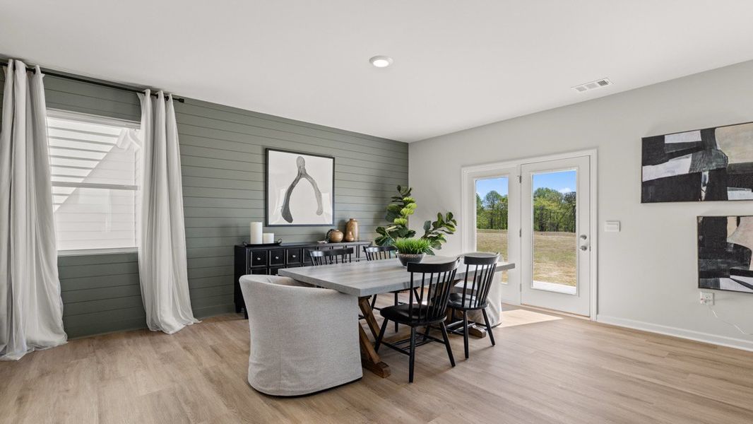 Representative furnished interior of a home built from the Elston by D.R. Horton in Rolling Meadows, Jasper (Image 13).