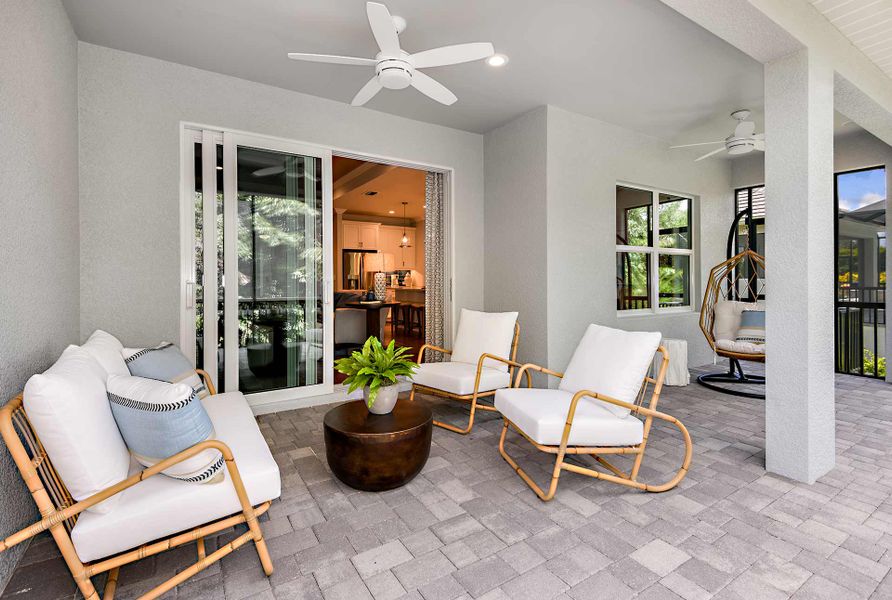 Exterior details and patio area of a home in Windward, Lakewood Ranch (Image 3).