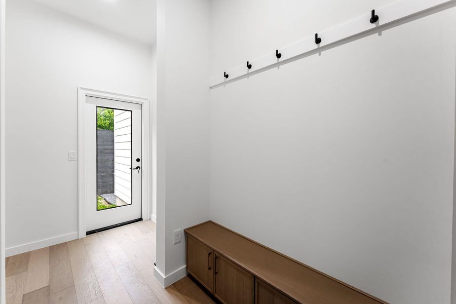 Spacious, unfurnished interior of a new home in , Austin (Image 35).