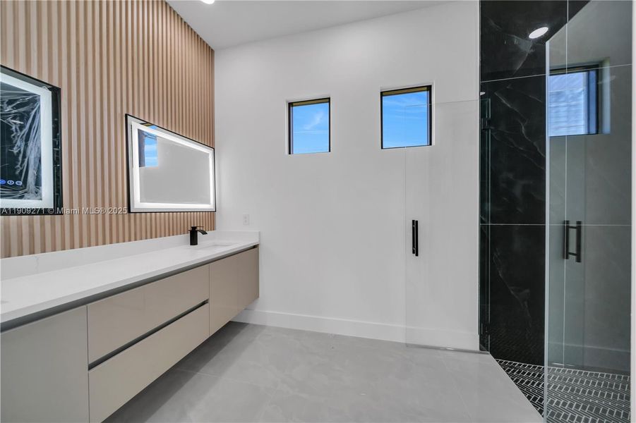 Furnished interior view inside a new home in , Lehigh Acres (Image 9).