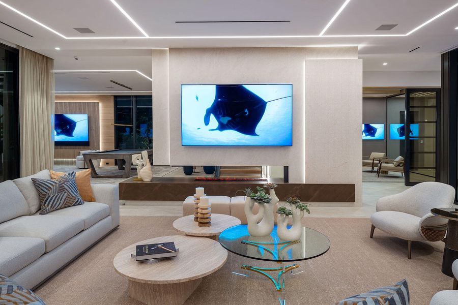 1520_Royal_Palm_Way_Dusk_07