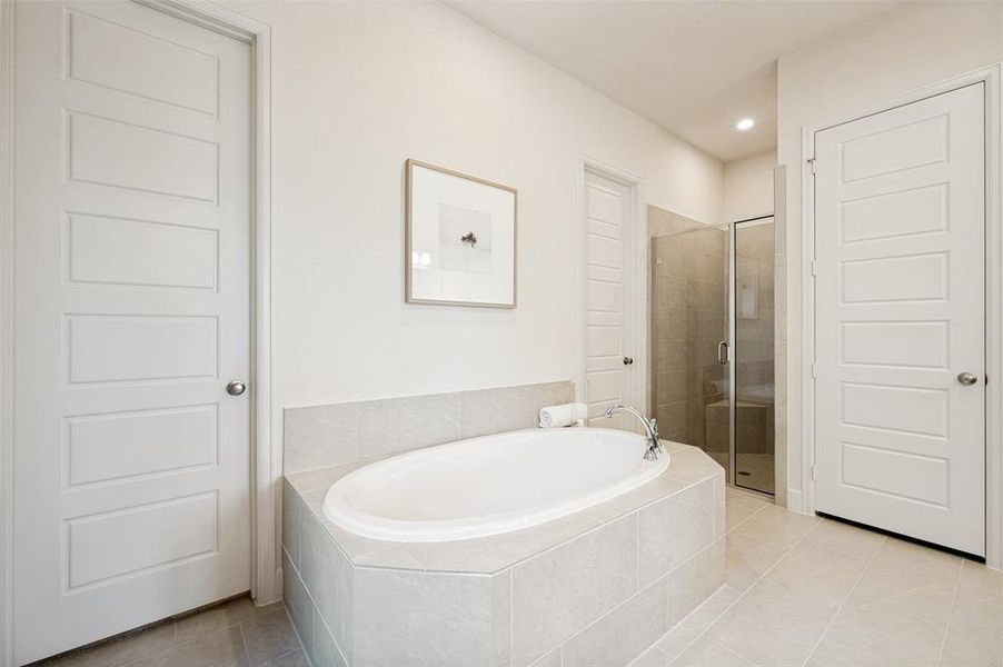 Furnished interior view inside a new home in Trinity Falls, McKinney (Image 17).