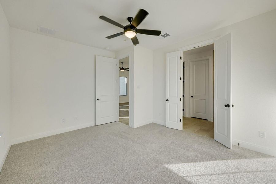 Spacious, unfurnished interior of a new home in The Porch at Du Pre, Buda (Image 9). Spacious, unfurnished interior of a new home in The Porch at Du Pre, Buda (Image 9).
