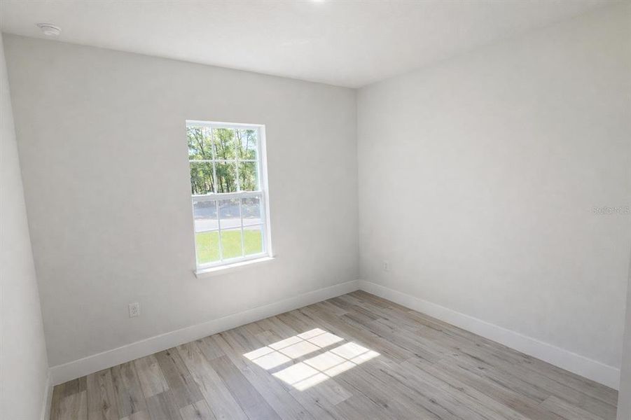 Spacious, unfurnished interior of a new home in , Dunnellon (Image 15).