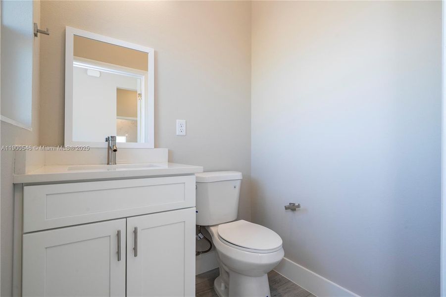 Furnished interior view inside a new home in , Sebring (Image 10).