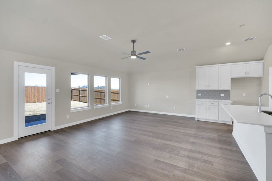 Representative unfurnished interior of a home built from the The Amherst by Lillian Custom Homes in Tabor Ranch, Ponder (Image 16). Representative unfurnished interior of a home built from the The Amherst by Lillian Custom Homes in Tabor Ranch, Ponder (Image 16).