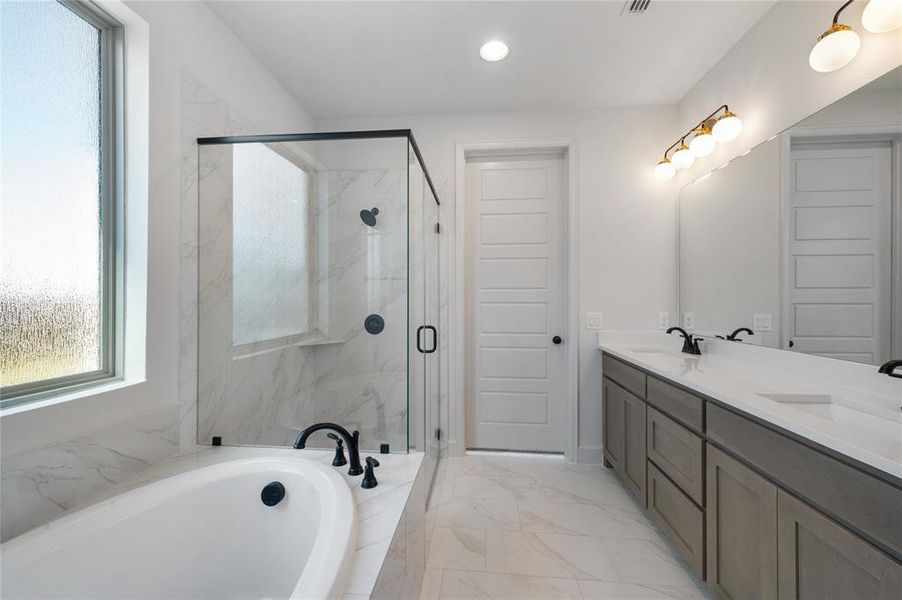 Furnished interior view inside a new home in Avondale, Fate (Image 14).