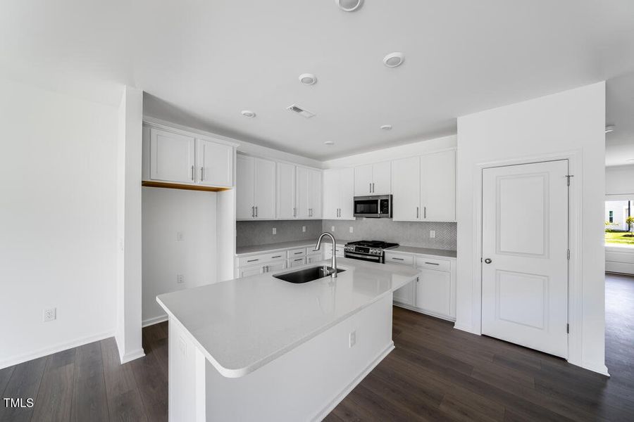 hj-nc-raleigh-magnolia-townes-sage-lot-9