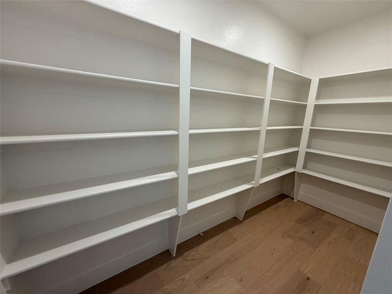 Spacious, unfurnished interior of a new home in Aledo Heights - Aledo ISD, Aledo (Image 11).