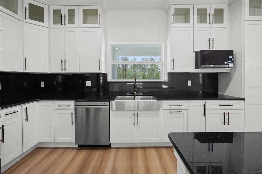 Furnished interior view inside a new home in , Dunnellon (Image 12).