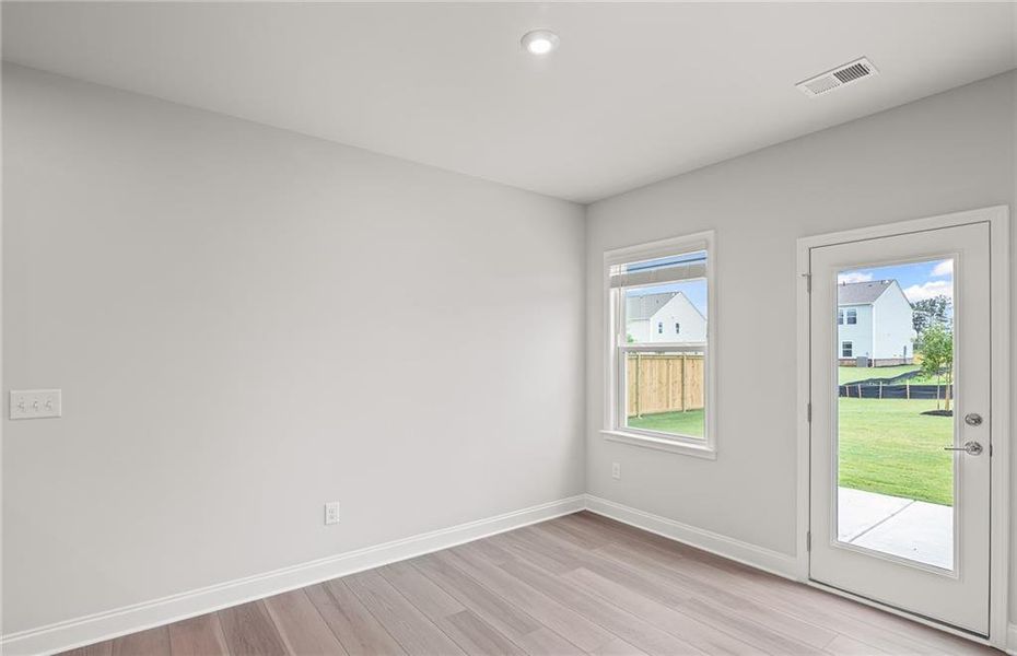 Spacious, unfurnished interior of a new home in Anderson Point, McDonough (Image 10).