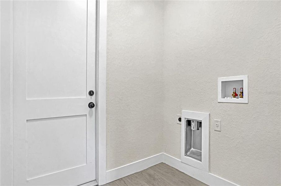 Spacious, unfurnished interior of a new home in , North Port (Image 45). Spacious, unfurnished interior of a new home in , North Port (Image 45).