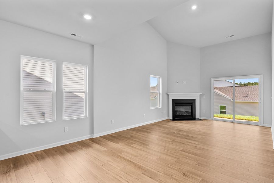 Image 36 of a home in Hanes Lake.