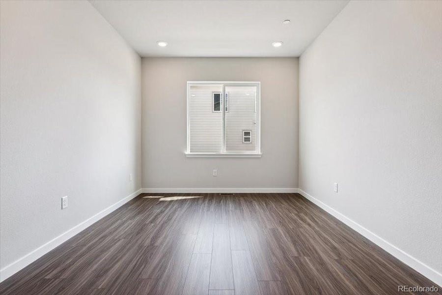 Spacious, unfurnished interior of a new home in Prestige Collection at Parkdale Commons, Lafayette (Image 25).