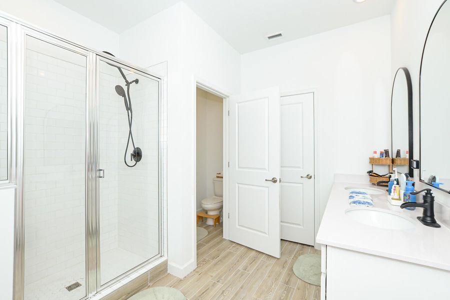 Furnished interior view inside a new home in , Port St. Lucie (Image 13).