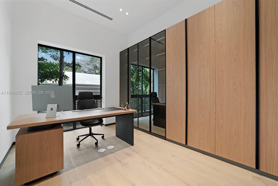 Furnished interior view inside a new home in , Miami (Image 40).