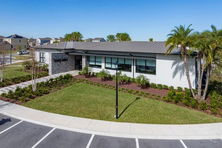 Community amenities in Trinity Lakes, Groveland (Image 5).
