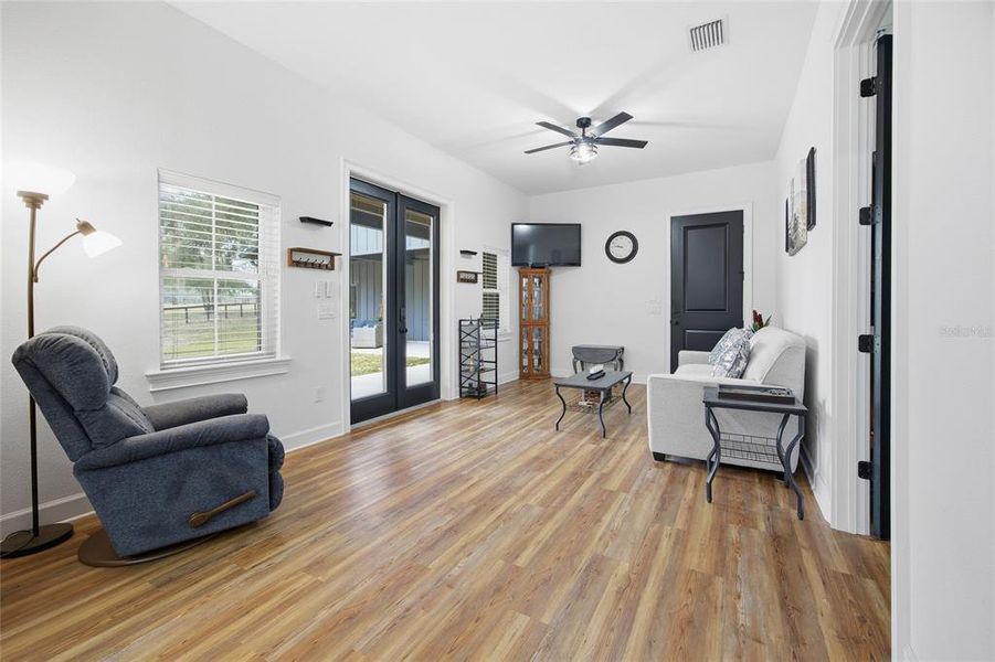 Furnished interior view inside a new home in , Belleview (Image 51). Furnished interior view inside a new home in , Belleview (Image 51).