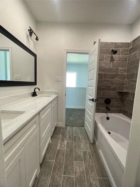 Furnished interior view inside a new home in , Anahuac (Image 6).