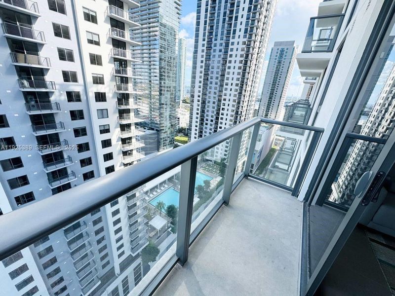 Condo located in Miami, FL showcasing its design and architecture (Image 15). Condo located in Miami, FL showcasing its design and architecture (Image 15).