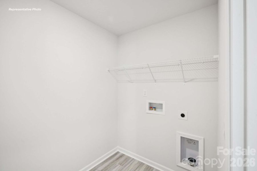 Spacious, unfurnished interior of a new home in Wallace Springs, Statesville (Image 11).