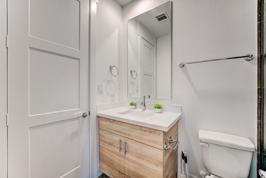 Furnished interior view inside a new home in Avondale, Houston (Image 42).