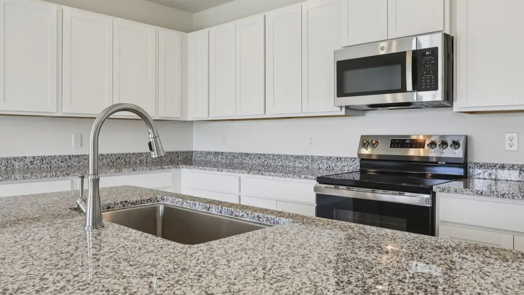 Furnished interior view inside a new home in Willowbrook North, Winter Haven (Image 11).